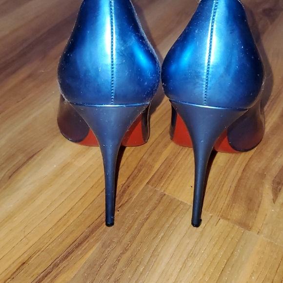 Shoes - Picture 5 of 5